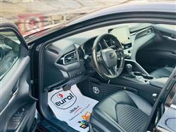 تۆیۆتا کامری